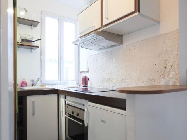 Fantastic apartment in vibrant neighbourhood, Paris Amsterdam Apartments for Rent