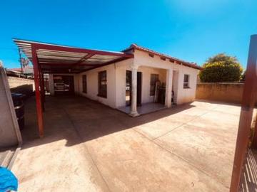 fantastic buying in the heart of karenpark