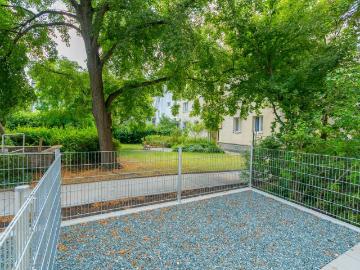 Fantastic duplex apartment with atrium and garden