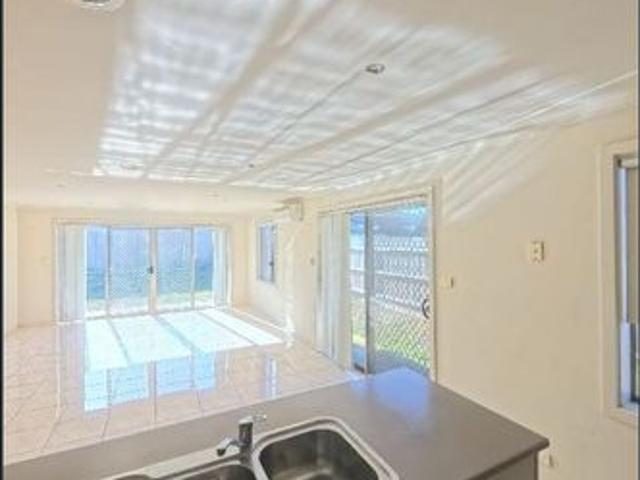 Fantastic Four Bedroom Family Home in Wyndham Vale!