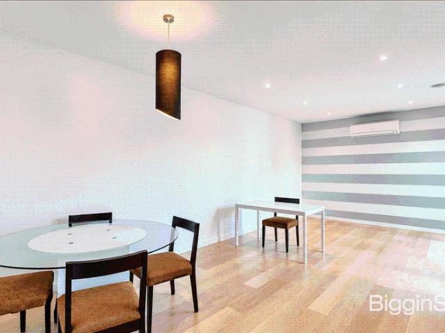 Fantastic Four Bedroom Townhouse in Clayton South