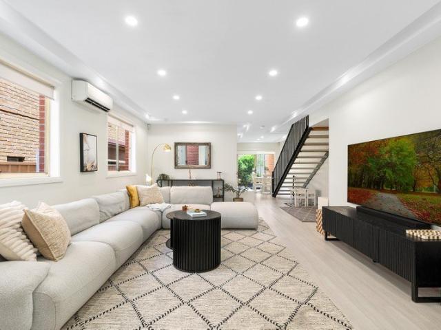 Fantastic Family Friendly Townhouse Delivering Low Maintenance Lifestyle