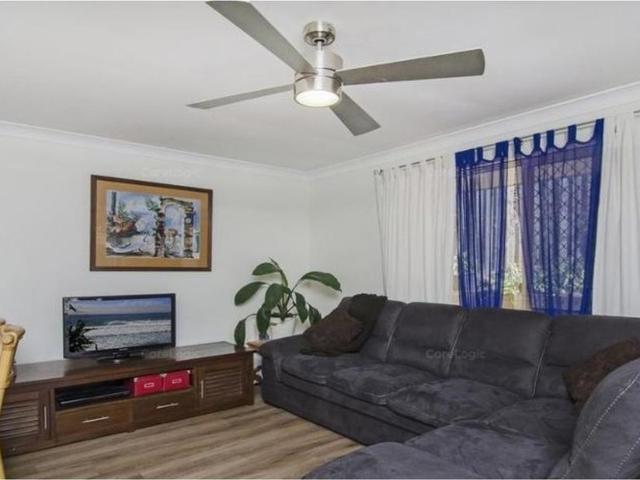 Fantastic Family Home 3 beds plus study and large rompus room.