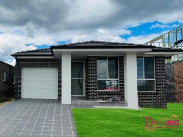 FANTASTIC FAMILY HOME FOR LEASE !
