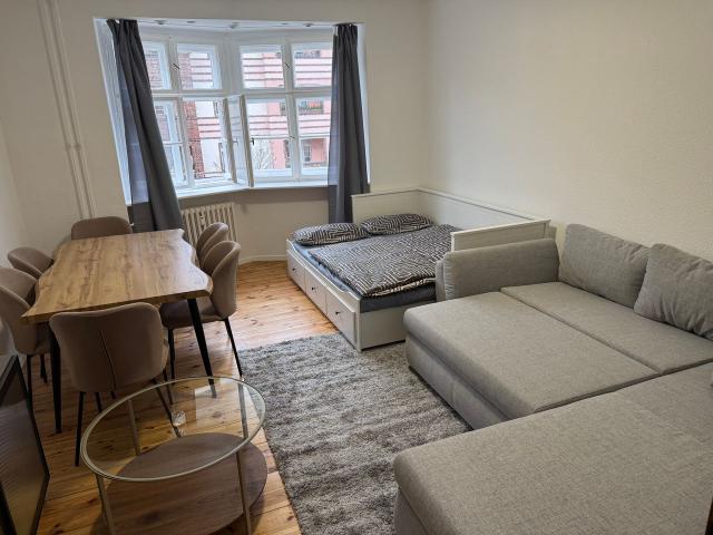 Fantastic home with nice city view, Berlin Amsterdam Apartments for Rent
