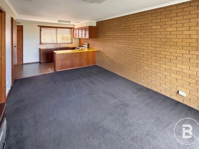 FANTASTIC ONE BEDROOM UNIT CLOSE TO THE HEART OF BUNINYONG