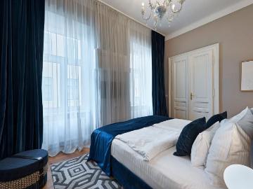 Fantastic old town house apartment in the heart of Vienna, Vienna Amsterdam Apartments for Rent