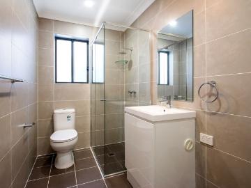 Fantastic Open Plan Home Includes Water