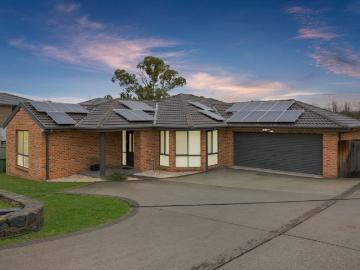 Fantastic Opportunity to Secure a Great Family Home!