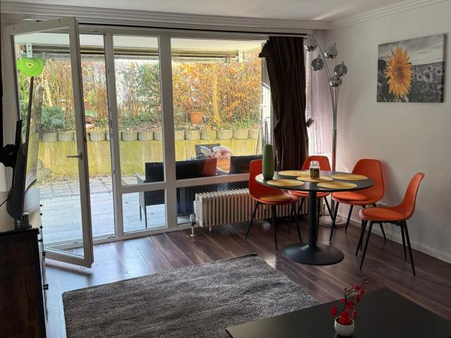 Fantastic & lovely apartment in Steinenbronn,pets allowed