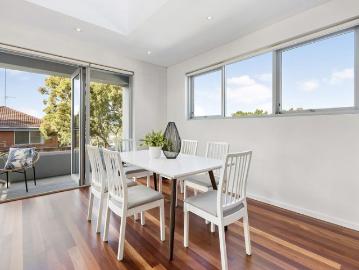 Fantastic Location & Beautifully Renovated | Three Bedroom Apartment