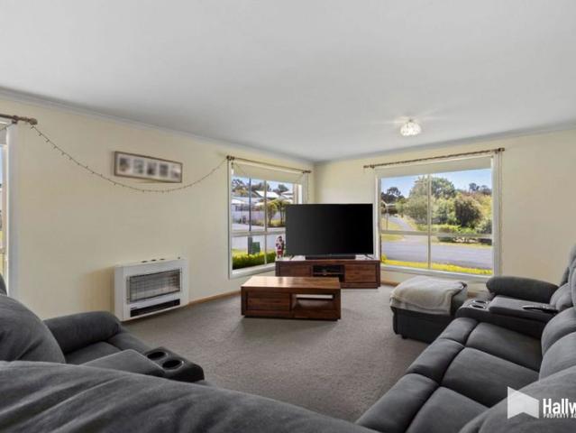 Fantastic location, great family home