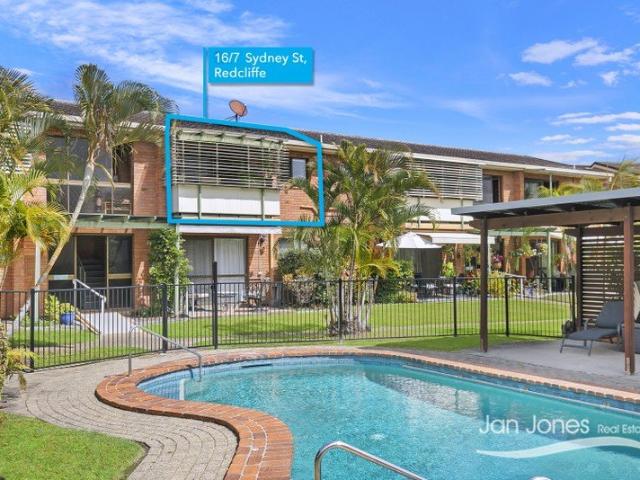FANTASTIC LOCATION FOR YOUR RETIREMENT CLOSE TO THE WATER
