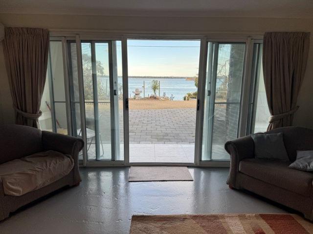 Fantastic Location, Fantastic View