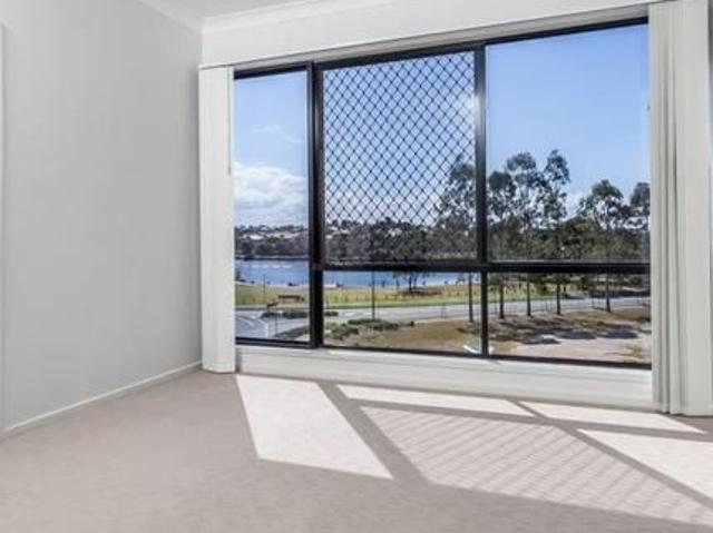 FANTASTIC LOCATION IN NORTH LAKES!