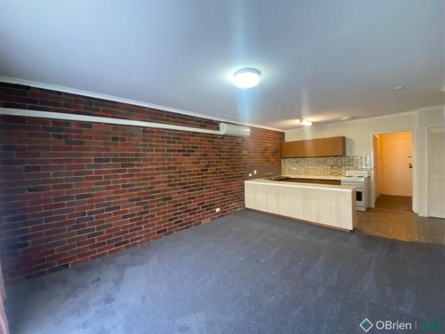 FANTASTIC LOCATION WALK TO CBD