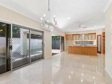 Fantastic Living in Fairway Chase!