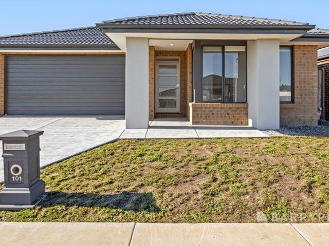 Fantastic Near New Home!