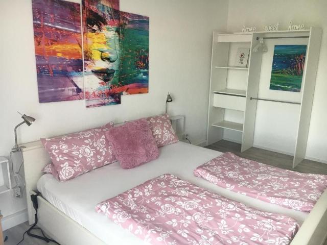 Fantastic, neat apartment close to park