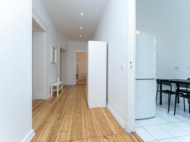 Fantastic single bedroom near U Boddinstr. transport station