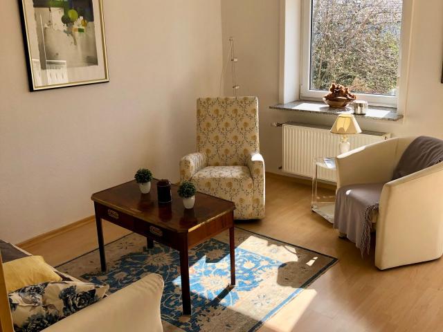 Fantastic, spacious suite near school, Wiesbaden, Wiesbaden Amsterdam Apartments for Rent