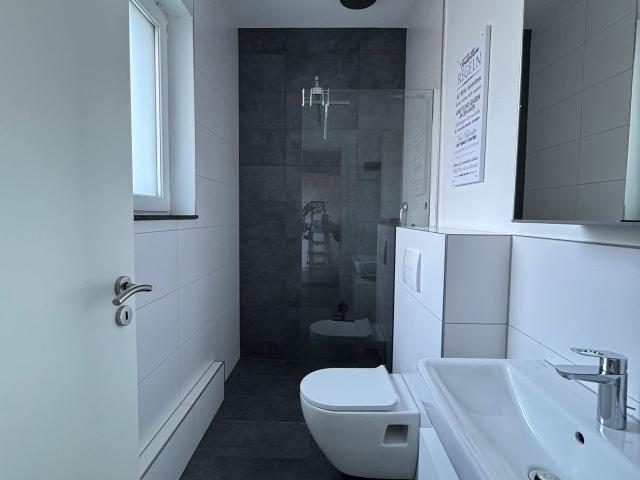 Fantastic studio in Bielefeld, Bielefeld Amsterdam Apartments for Rent