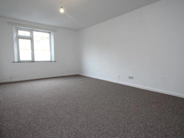Fantastic studio in the city centre close to the BRI. *Video tour available