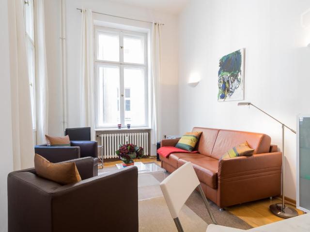 Fantastic suite near Kurfürstendamm, Berlin Amsterdam Apartments for Rent