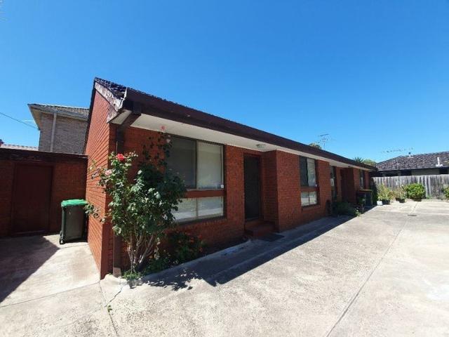 Fantastic property in the heart of it all!