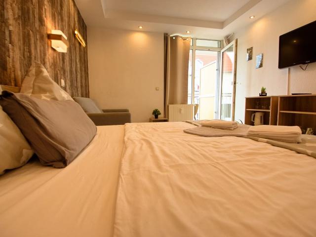 Fantastic, quiet suite located in Magdeburg, Magdeburg Amsterdam Apartments for Rent