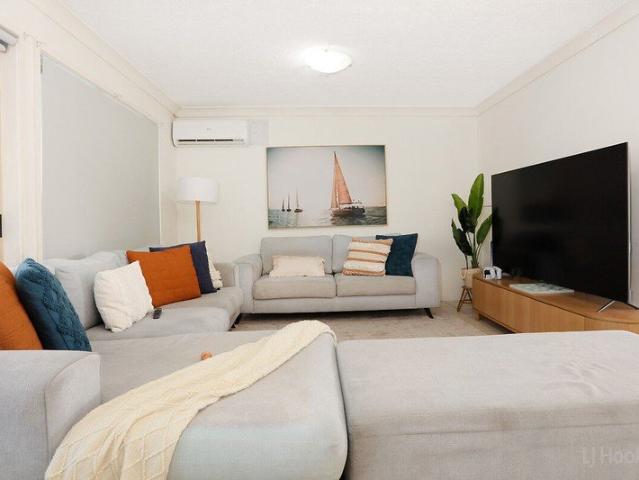 PRICE REDUCED Renovators Delight Opportunity In Tightly Held Complex