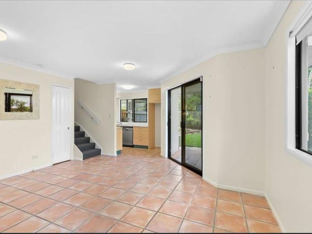 Fantastic Townhouse A must to view!
