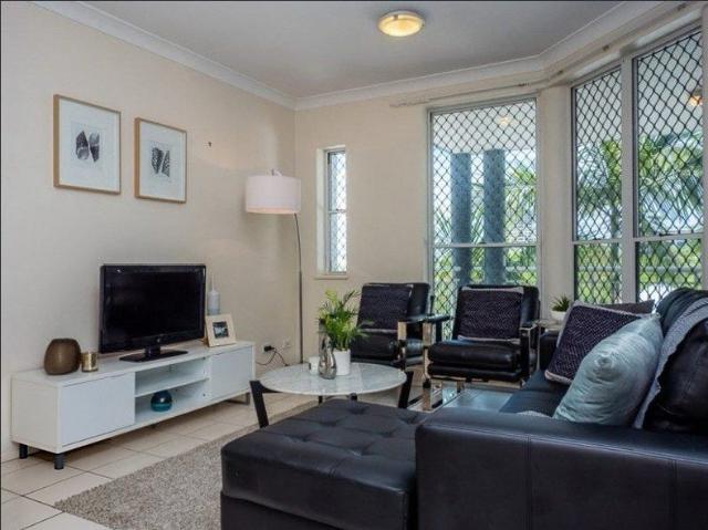 Fantastic Toowong Location 2 Bed, 2 Bath, 2 Balconies & Secure Parking