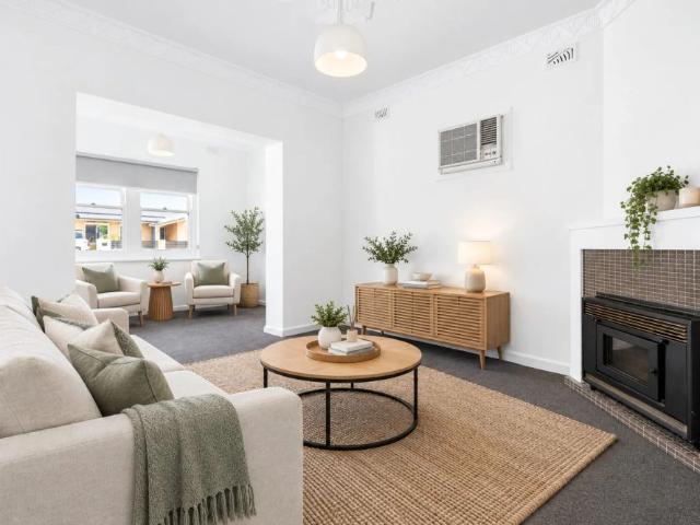 Fantastic Three Bedroom Home in Western Suburbs