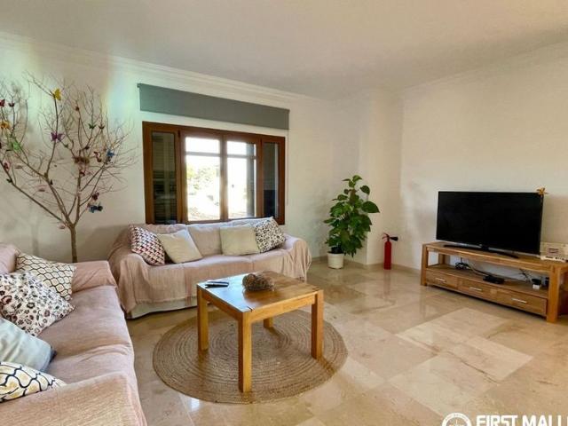 Fantastic villa with pool for rent in Santa Margarita