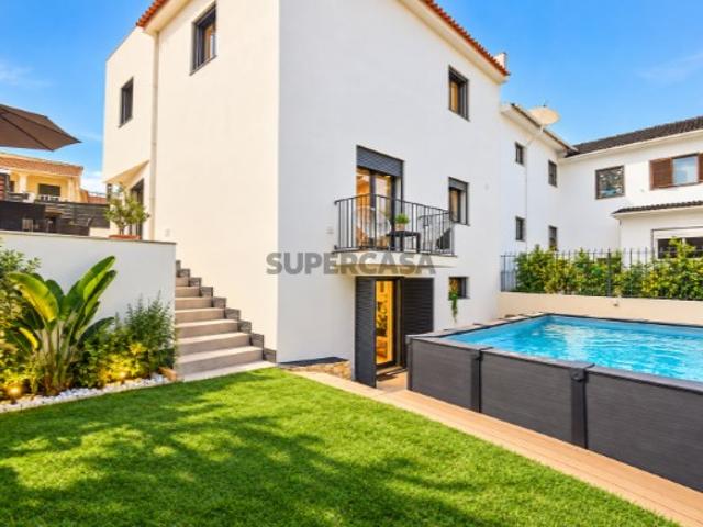 Fantástica Moradia geminada T3+1 com piscina São Domingos de Rana
