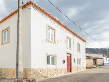 Fantástica Moradia em Serpins