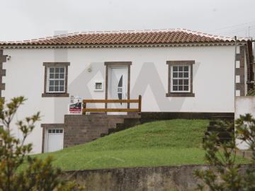 Fantástica moradia T2 Santo Espírito Santa Maria