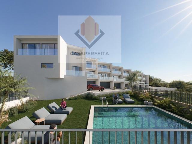 Fantástica Moradia T3 de 3 Frentes com Piscina e Box para 2. 187m² Gondomar São Cosme, Valbom e Jovim