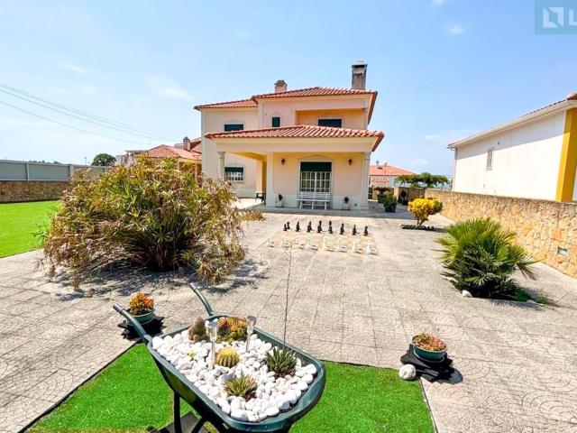 Fantástica Moradia T4 Gaeiras Óbidos