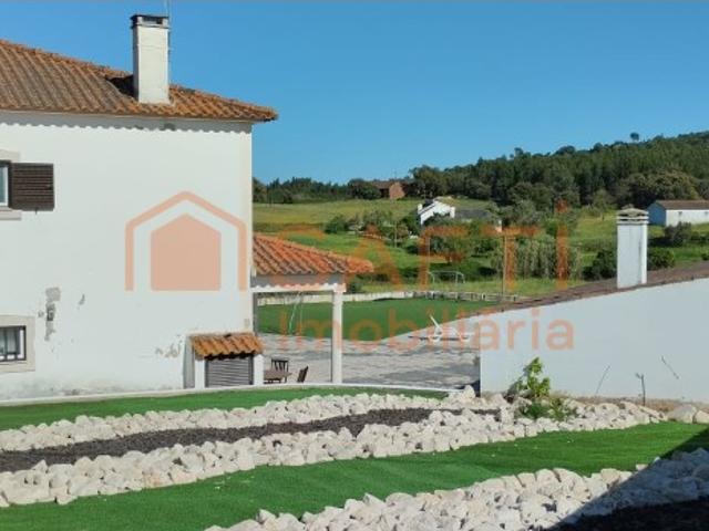 Moradia T6 com Piscina e Vista deslumbrante sobre a Serra
