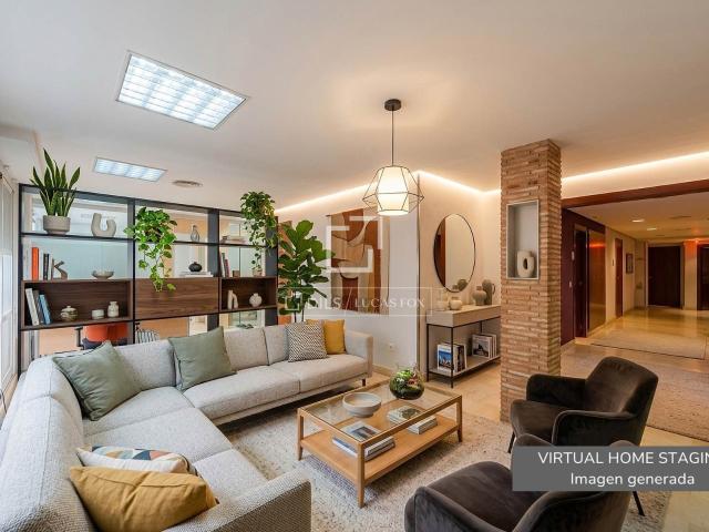 Fantástica oportunidad en pleno centro de la ciudad de Valen. 146m² Valencia