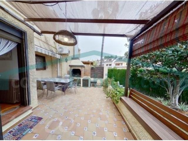 Fantástica casa adosada en La Cañada en alquiler de larga duración