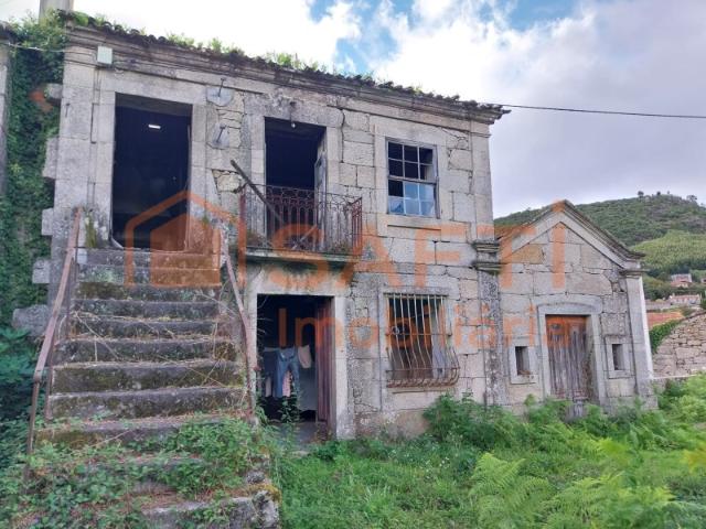 Fantástica Casa Senhorial, com capela