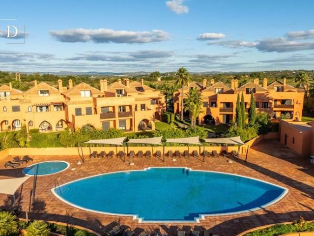 Fantástica Penthouse com vistas, ginásio, garagem, arrecadaç. 181m² Alcantarilha e pêra