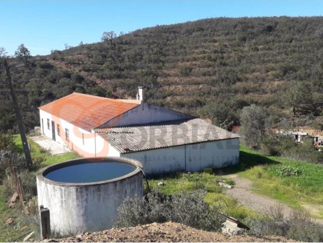 Fantástica Moradia situada no Barrocal Algarvio