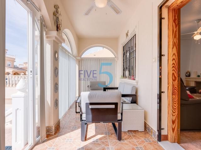 ¡Fantástica villa independiente de 3 dormitorios y 2 baños. 99m² Algorfa