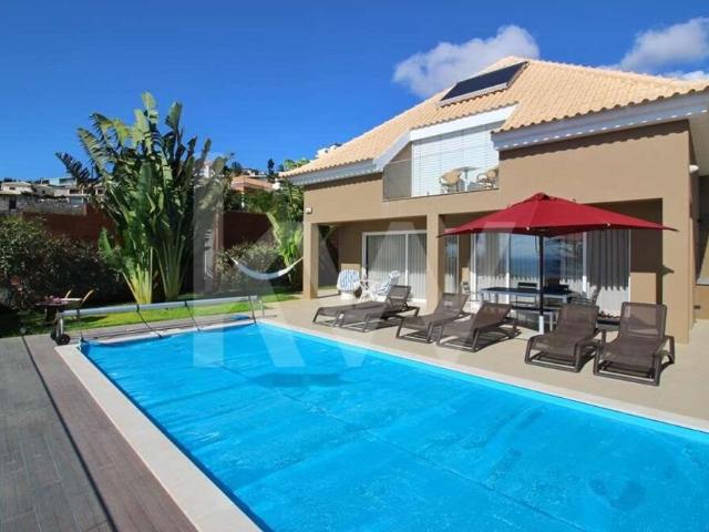 FANTÁSTICA VILLA T3, 3 suites, piscina, FANTASTIC VILLA T3. 132m² São Martinho
