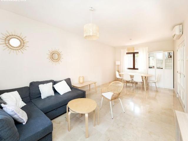 FANTASTICA VIVIENDA ADOSADA EN BARRIO DE MONACHIL