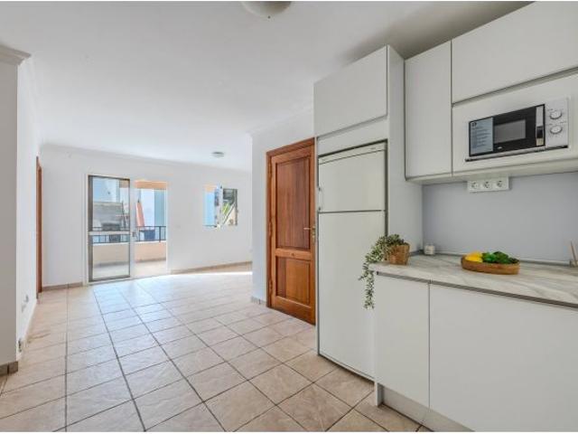 FANTÁSTICA VIVIENDA CON TERRAZA EN TRIANA